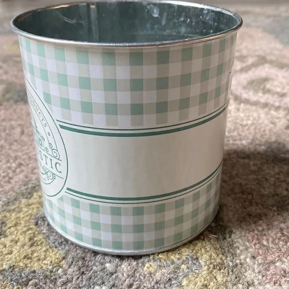 The Rustic Tin Container